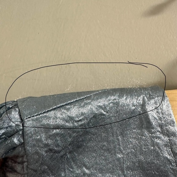 🔴BAUM UND PFERDGARTEN Marcy‎ Cutout Satin Blouse In Blue Fog - Picture 7 of 10